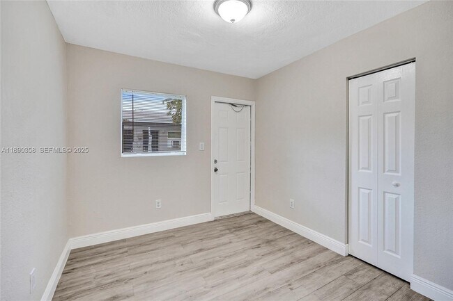 Building Photo - 2731 NW 1st St