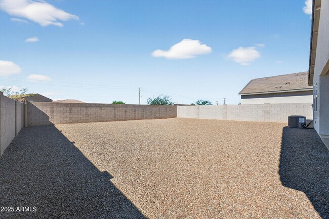 Building Photo - 30266 N Acacia Dr.