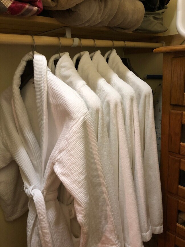 Building Photo - 344 Buckeye Rd