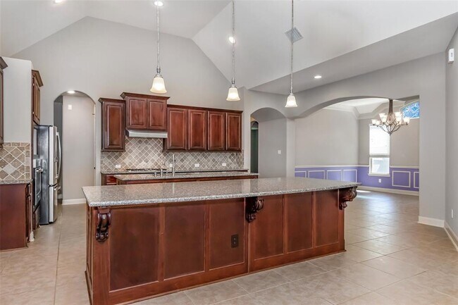 Building Photo - 22419 Banewood Dr
