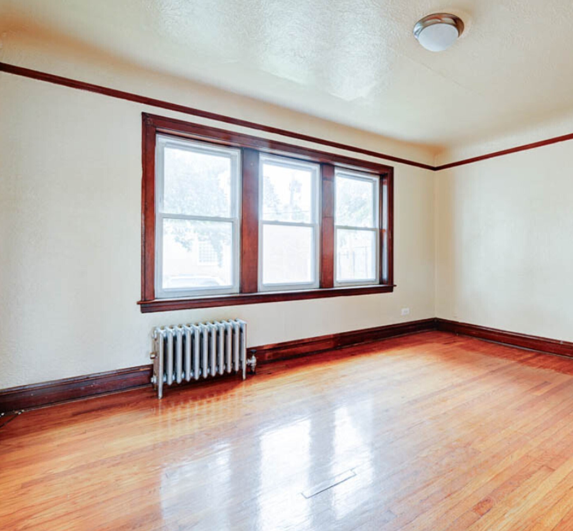 Building Photo - 5559 W Altgeld St