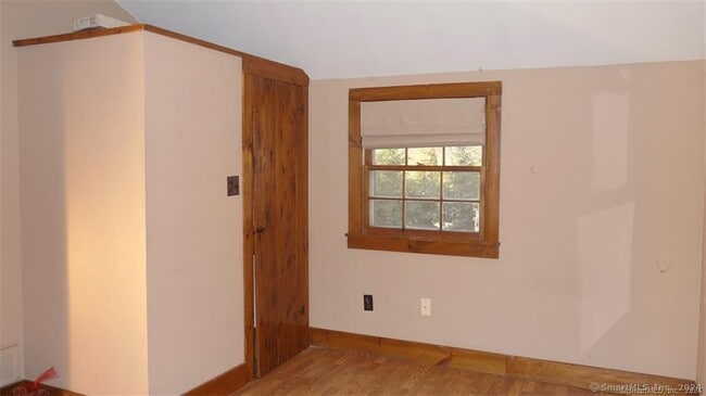 Building Photo - 251 Candlewood Lake Rd