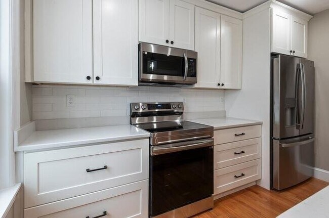 Building Photo - 4321 S Stonington Ln