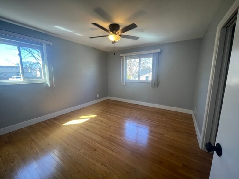 Building Photo - 5706 Grace Ave