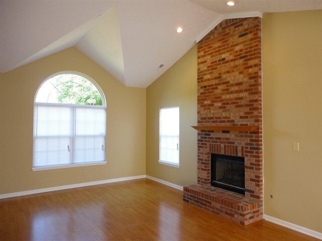 Building Photo - 13905 Brightwater Dr