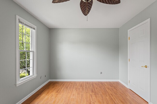 Building Photo - 1114 Collingwood Dr