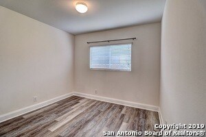 Building Photo - 24218 Waterwell Oaks