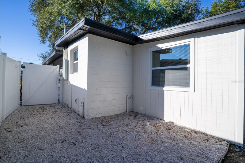 Building Photo - 11797 104th St