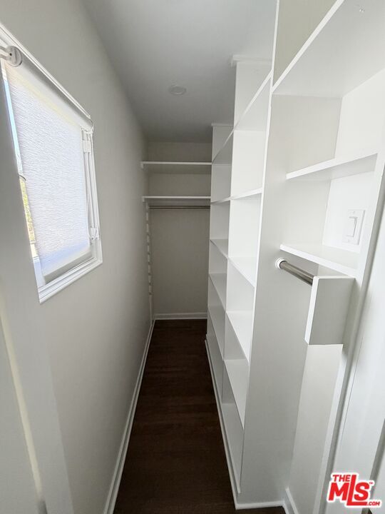 Building Photo - 313 S Peck Dr