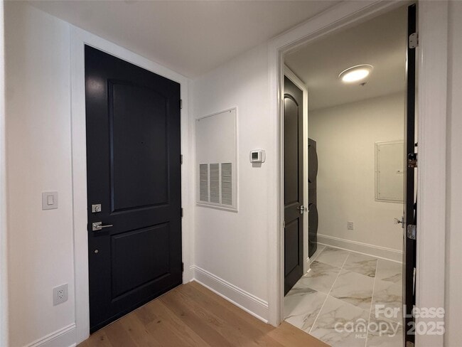 Building Photo - 4625 Piedmont Row Dr