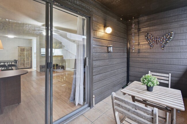 Building Photo - 2601 S Braeswood Blvd