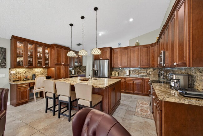 Building Photo - 168 Thornton Dr