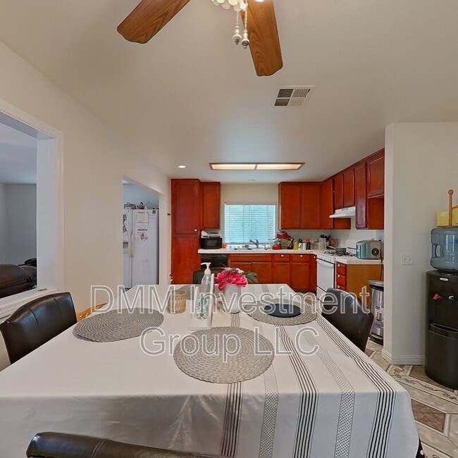 Building Photo - 14570 Stonecreek Trail