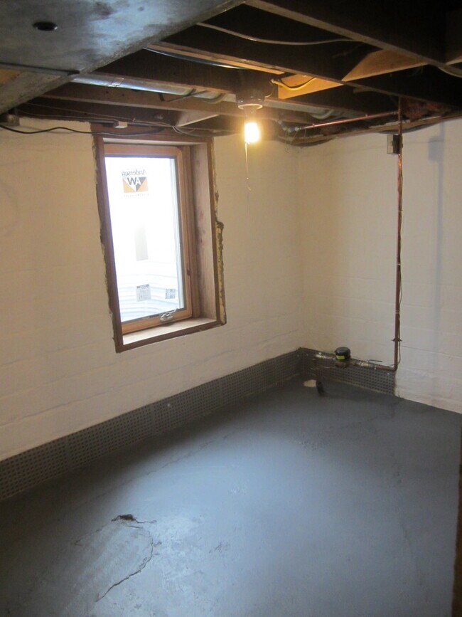 Building Photo - 3942 Emerson Ave N