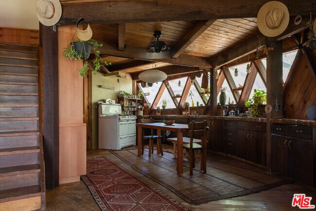 Building Photo - 20269 Croydon Ln