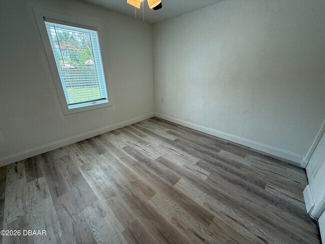 Building Photo - 157 15th St