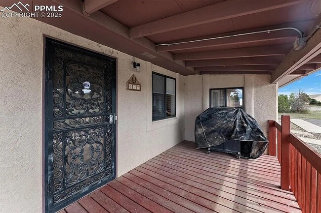 Building Photo - 497 South Avenida Del Oro E