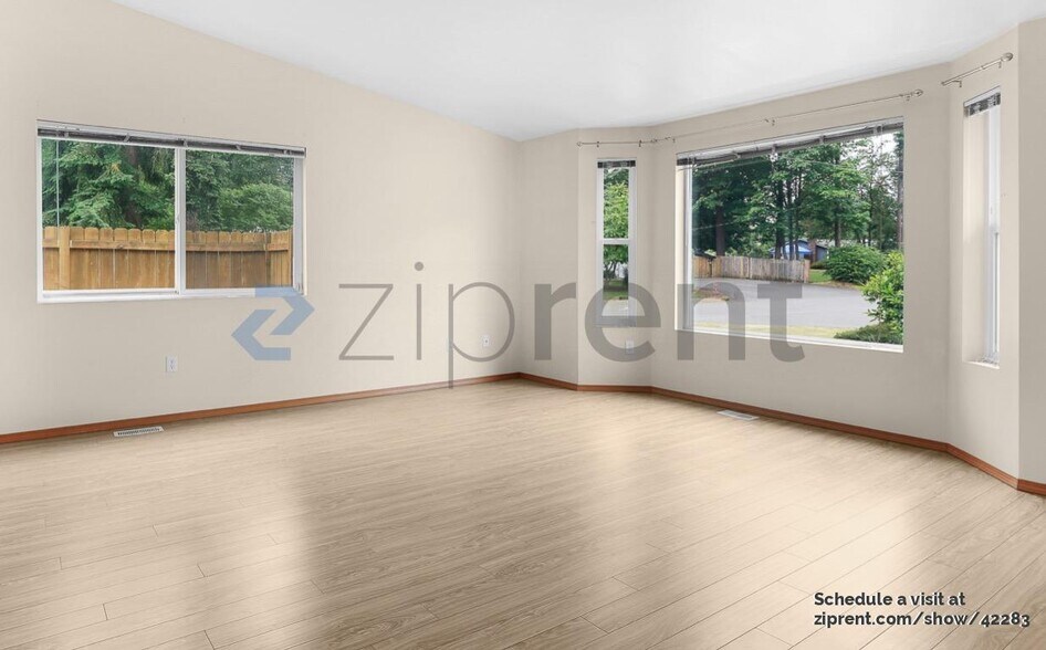 Building Photo - 35852 13th Ave SW