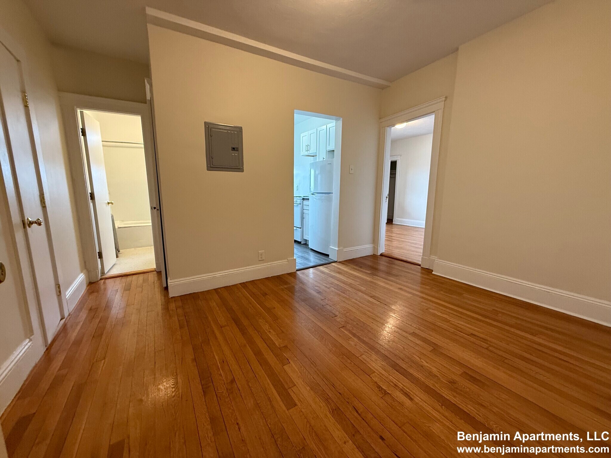 Building Photo - 116 Washington St