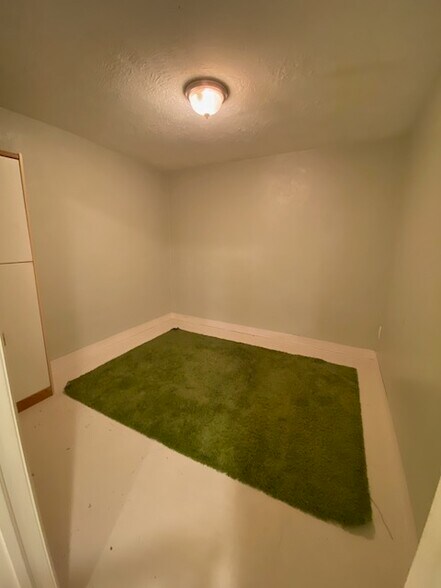 Building Photo - 3472 S 1100 E