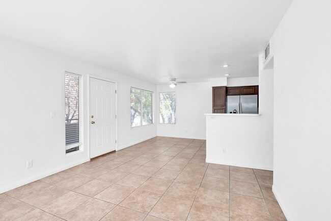 Building Photo - Condo with 2 Beds/2 Baths in Las Vegas near UNLV & McCarran Airport