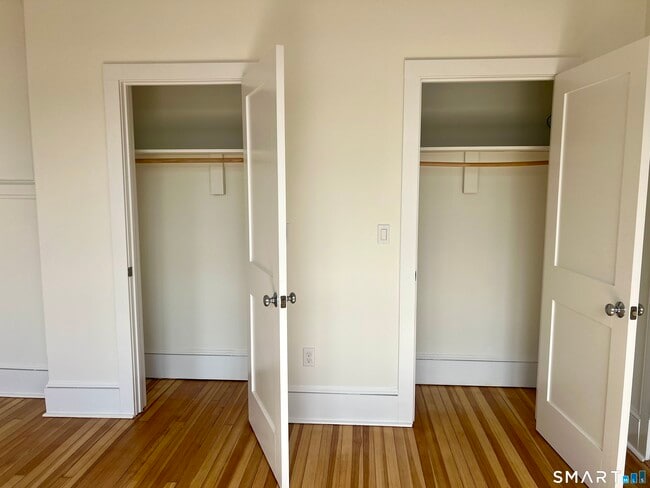 Building Photo - 88 Main St