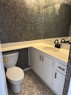 guest bath - 10225 Lurline Ave