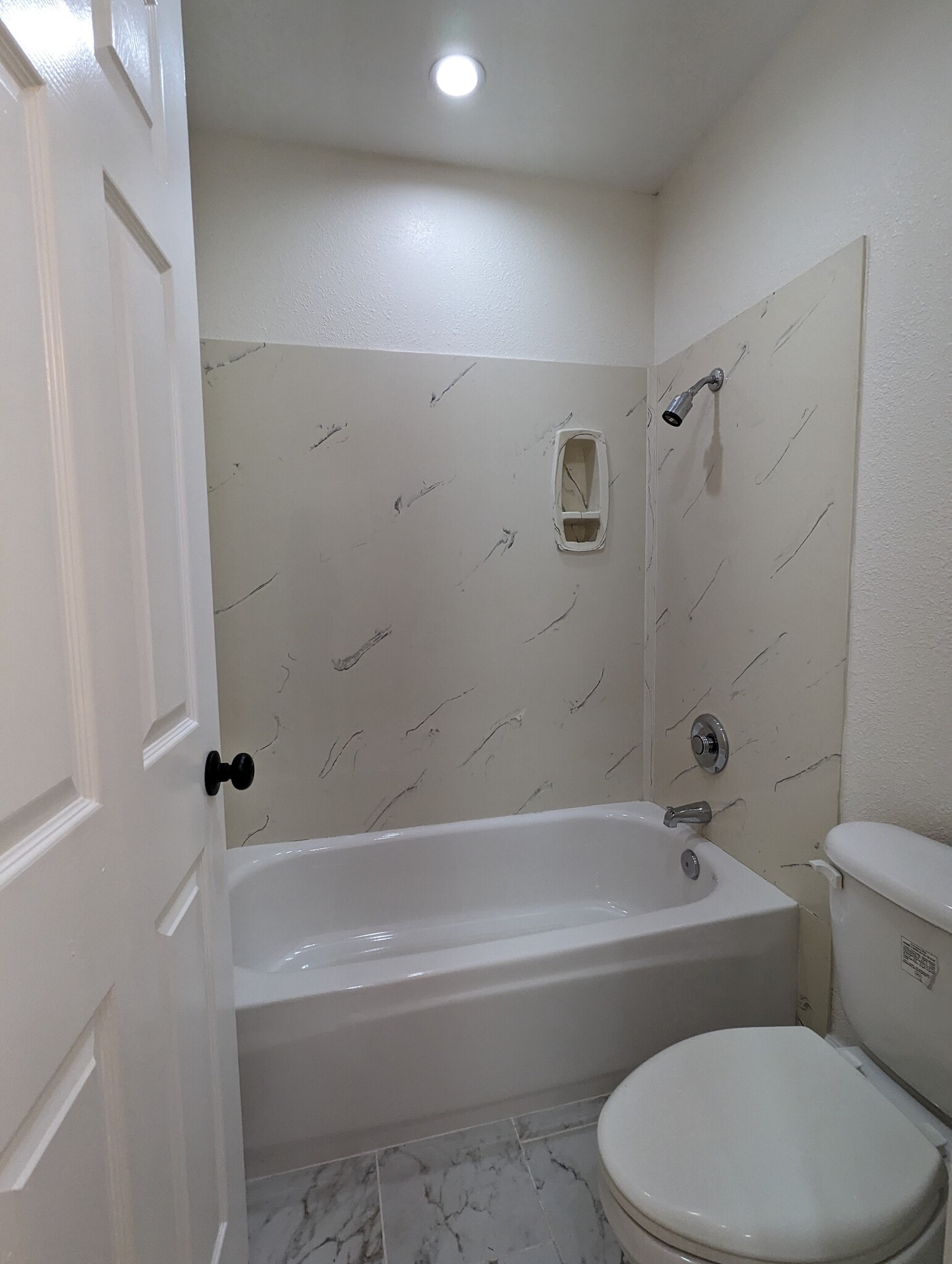 Building Photo - 42057 Parkmont Dr