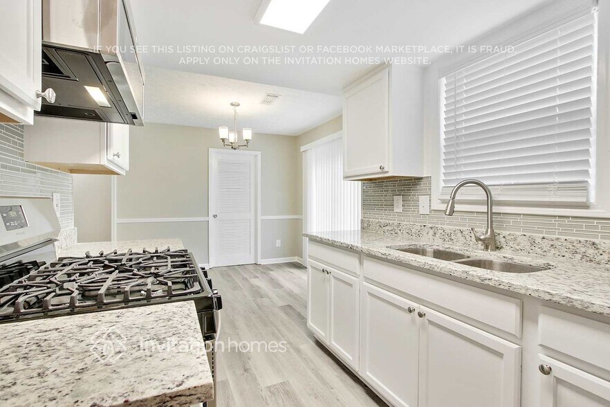 Building Photo - 1338 Fairridge Cir SW