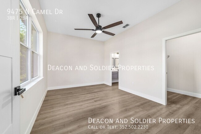 Building Photo - 9475 N Camel Dr