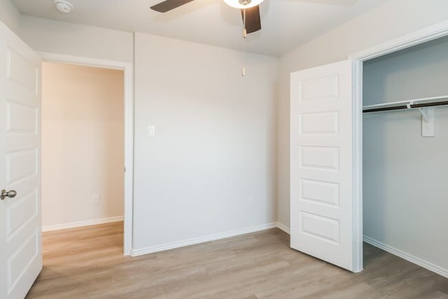 Building Photo - 24726 Linaria Dr