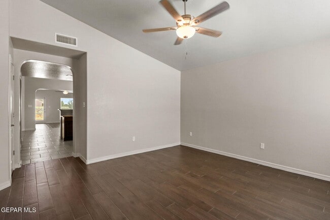 Building Photo - 14645 Spanish Point Dr