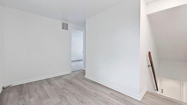 Building Photo - 4389 Pembrook Village Dr
