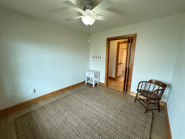 Building Photo - CENTRAL NAGS HEAD! 2 Bedroom/2 Bath - Shor...