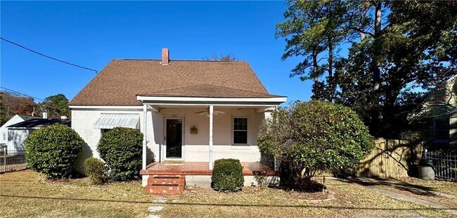 Primary Photo - 705 McPherson Ave