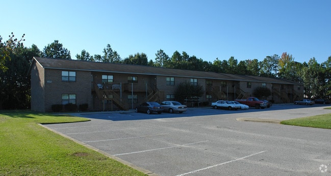 Primary Photo - Summerfield Apartments