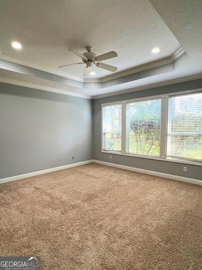 Building Photo - 582 Eagle Blvd