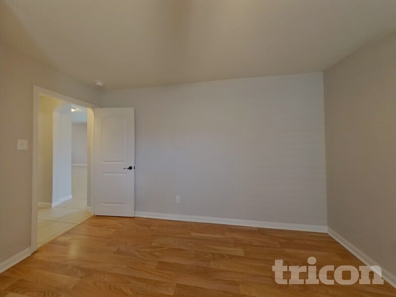 Building Photo - 1477 Treeta Trail