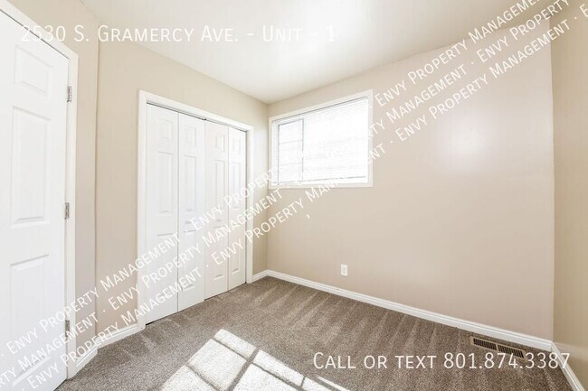 Building Photo - 2530 Gramercy Ave