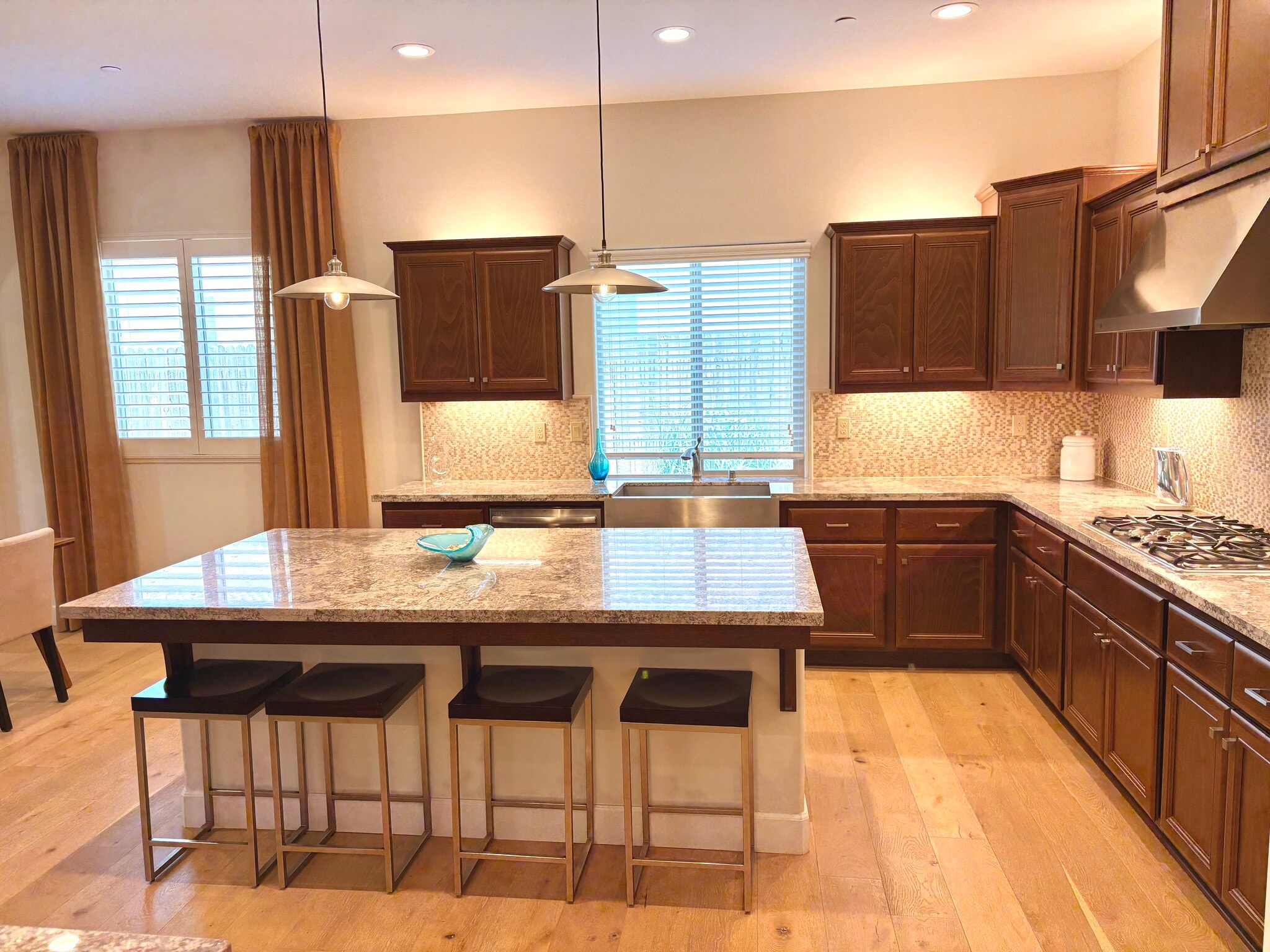Building Photo - 8912 Claro de Luna Dr