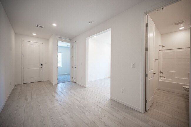Building Photo - FABULOUS ALMOST NEW SINGLE STORY - READY T...
