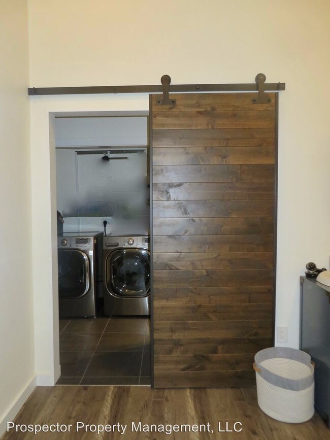 Building Photo - 2 br, 2 bath House - 1510 Alki Ave SW