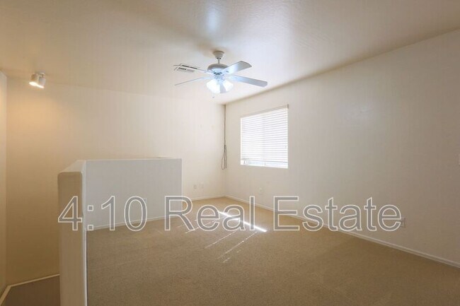 Building Photo - 2320 W Allens Peak Dr