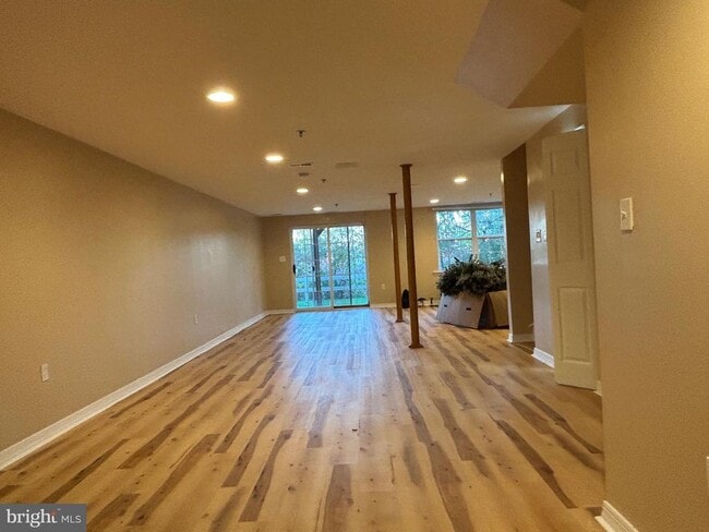 Building Photo - 113 Turnhill Ct