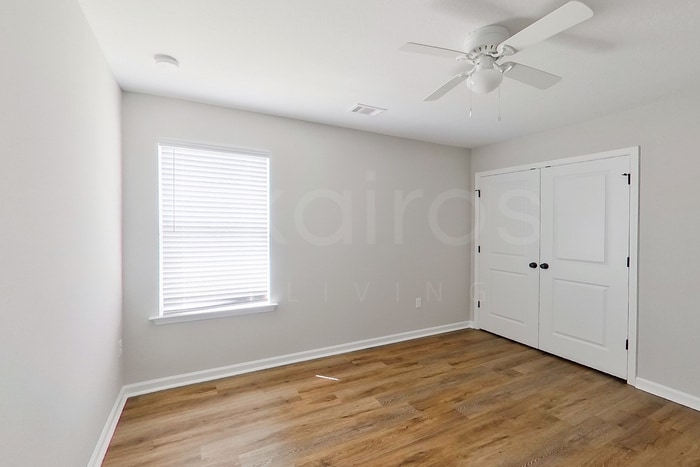 Building Photo - 104 Cottage Grove Rd