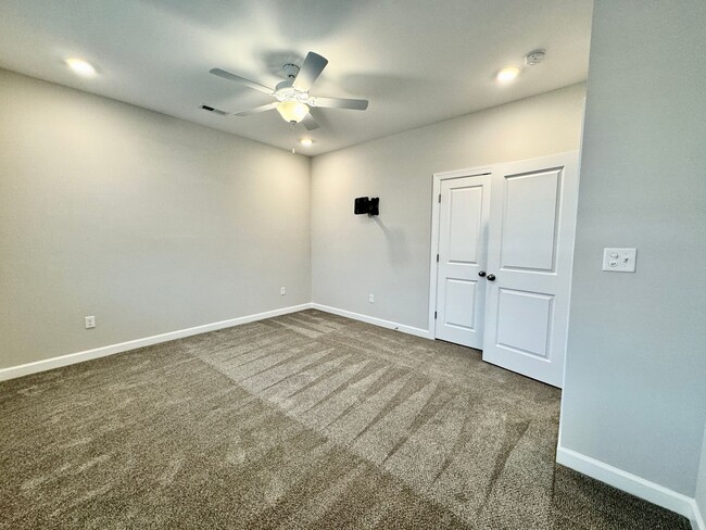 Building Photo - Ready NOW - Reduced Pricing! 1st-Time Rent...