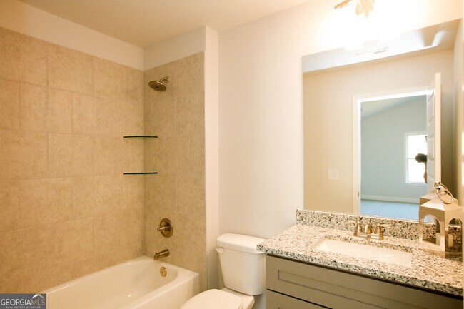 Building Photo - 452 Hellen Vly Dr