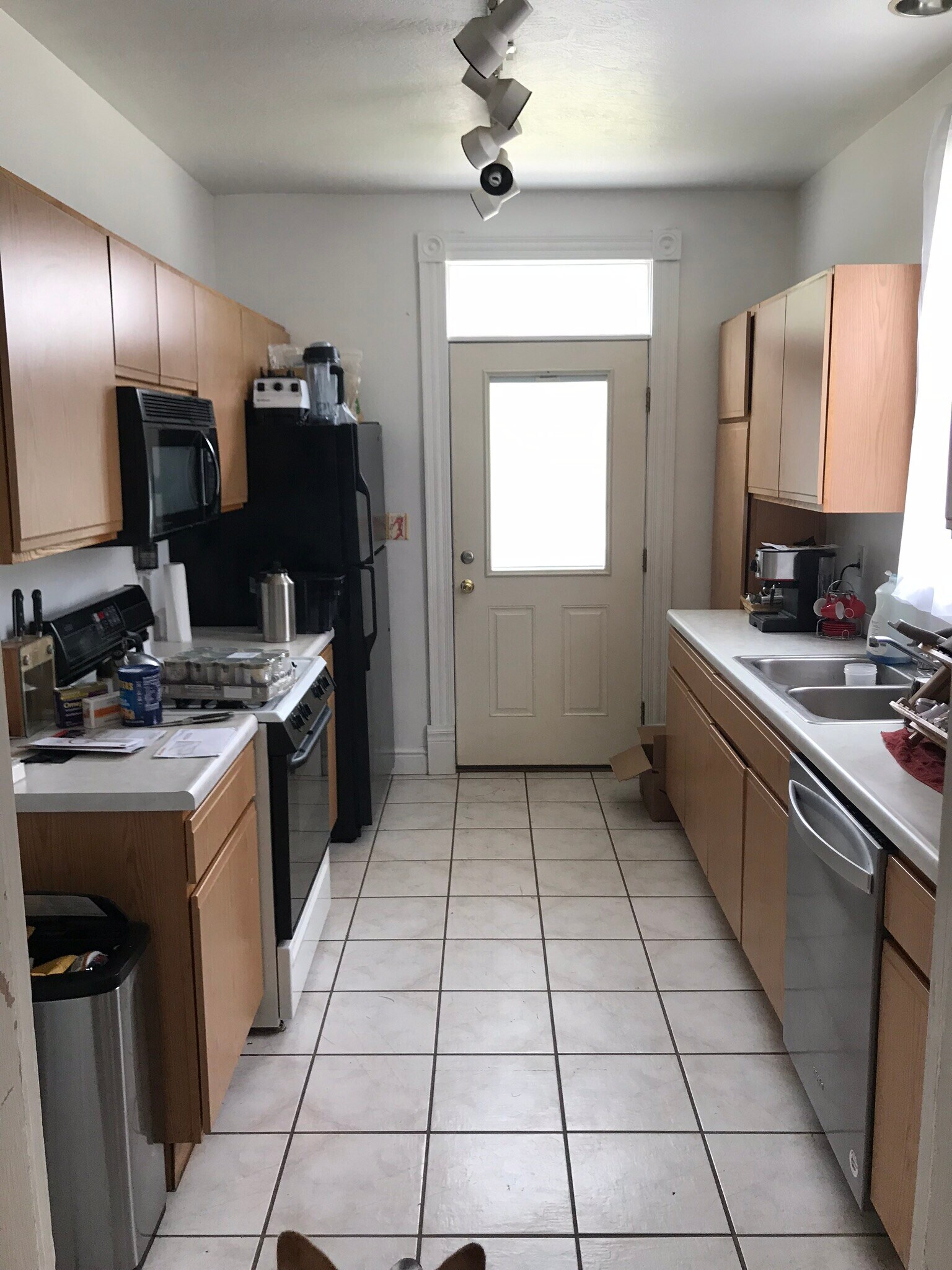 Building Photo - 114 Olympia St