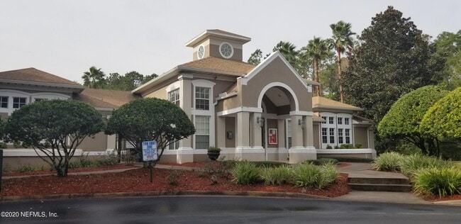 Building Photo - 10550 Baymeadows Rd
