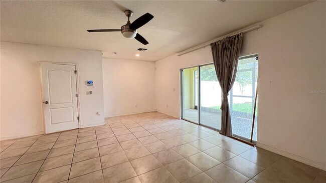 Building Photo - 9017 Alba Ln